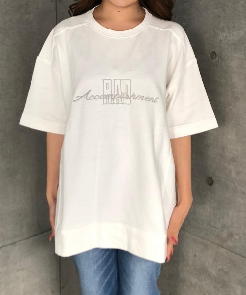ENVYM（アンビー）の「ピグメントロゴビッグＴｅｅ（Tシャツ/カットソー・レディース・ホワイト/ブラック/ベージュ/ブルー・FREE）」の12枚目の写真