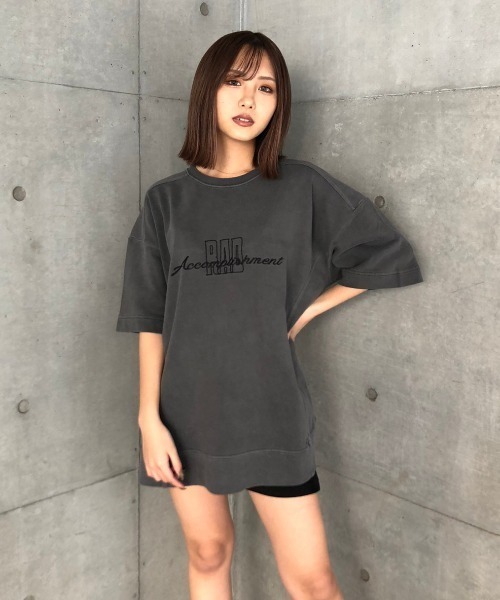 ENVYM（アンビー）の「ピグメントロゴビッグＴｅｅ（Tシャツ/カットソー・レディース・ホワイト/ブラック/ベージュ/ブルー・FREE）」の18枚目の写真