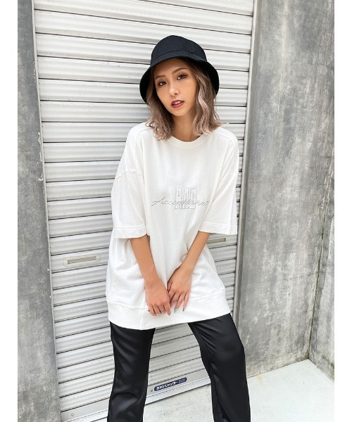 ENVYM（アンビー）の「ピグメントロゴビッグＴｅｅ（Tシャツ/カットソー・レディース・ホワイト/ブラック/ベージュ/ブルー・FREE）」の9枚目の写真