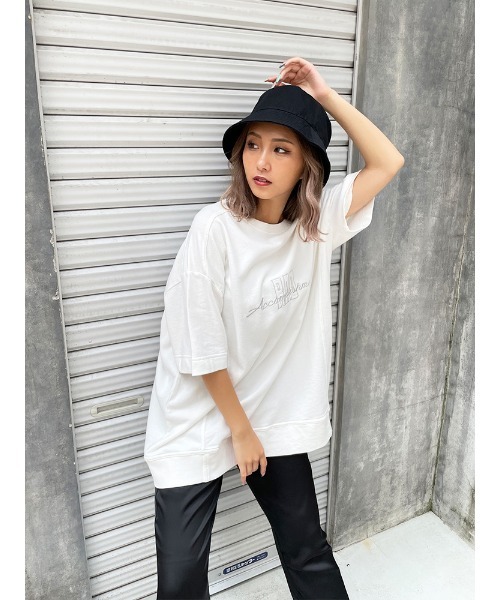 ENVYM（アンビー）の「ピグメントロゴビッグＴｅｅ（Tシャツ/カットソー・レディース・ホワイト/ブラック/ベージュ/ブルー・FREE）」の8枚目の写真