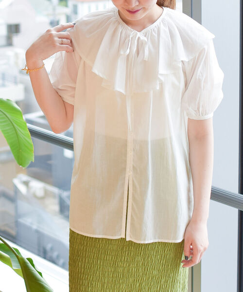 Ray BEAMS（レイビームス）の「Ray BEAMS / フリルカラー パフスリーブ ブラウス（シャツ/ブラウス・レディース・ホワイト/ブラック・ONE SIZE）」の20枚目の写真
