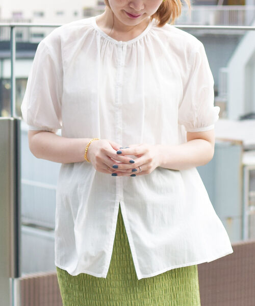 Ray BEAMS（レイビームス）の「Ray BEAMS / フリルカラー パフスリーブ ブラウス（シャツ/ブラウス・レディース・ホワイト/ブラック・ONE SIZE）」の21枚目の写真