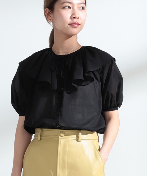 Ray BEAMS（レイビームス）の「Ray BEAMS / フリルカラー パフスリーブ ブラウス（シャツ/ブラウス・レディース・ホワイト/ブラック・ONE SIZE）」の6枚目の写真