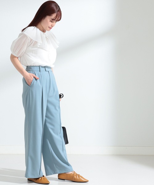 Ray BEAMS（レイビームス）の「Ray BEAMS / フリルカラー パフスリーブ ブラウス（シャツ/ブラウス・レディース・ホワイト/ブラック・ONE SIZE）」の3枚目の写真