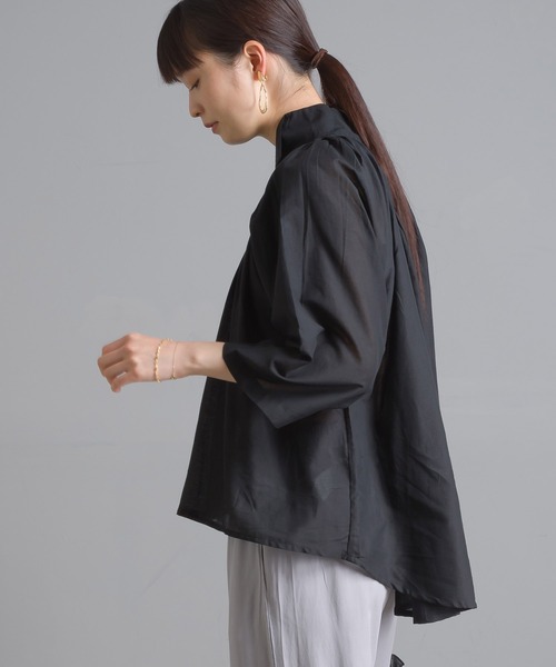 OMNES(オムネス)の「コットンボイル タックギャザープルオーバーシャツ(シャツ/ブラウス・レディース・ホワイト/ブラック/ラベンダー・FREE)」の11枚目の写真