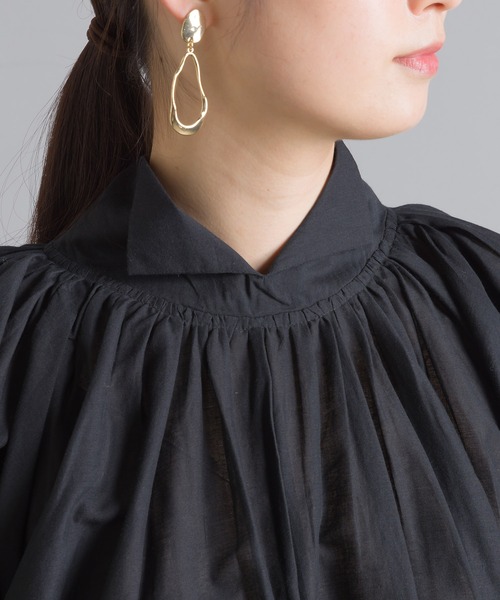 OMNES(オムネス)の「コットンボイル タックギャザープルオーバーシャツ(シャツ/ブラウス・レディース・ホワイト/ブラック/ラベンダー・FREE)」の6枚目の写真