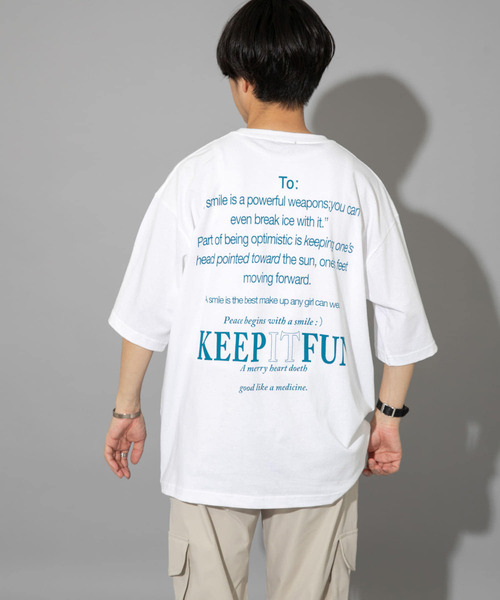 ITEMS URBANRESEARCH(アイテムズ アーバンリサーチ)の「バックロゴプリントTシャツ(Tシャツ/カットソー・メンズ・ブラック/ブルー/レッド・MEDIUM/LARGE)」の11枚目の写真