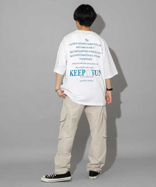 ITEMS URBANRESEARCH(アイテムズ アーバンリサーチ)の「バックロゴプリントTシャツ(Tシャツ/カットソー・メンズ・ブラック/ブルー/レッド・MEDIUM/LARGE)」の12枚目の写真