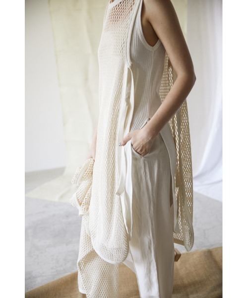 BLACK BY MOUSSY（ブラックバイマウジー）の「mesh long vest（メッシュロングベスト）（ベスト・レディース・ホワイト/ブラック・FREE）」の7枚目の写真