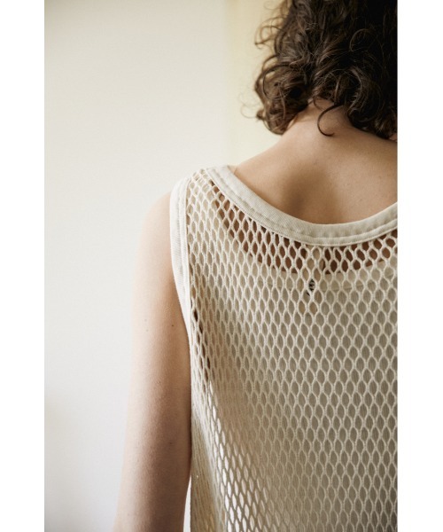 BLACK BY MOUSSY（ブラックバイマウジー）の「mesh long vest（メッシュロングベスト）（ベスト・レディース・ホワイト/ブラック・FREE）」の5枚目の写真