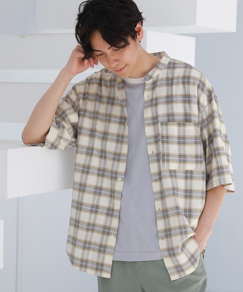 LAKOLE（ラコレ）の「バンドカラーシアーチェックシャツ / 945209（シャツ/ブラウス・メンズ・サンドグレー/アイボリー/チャコール・MEDIUM/LARGE）」の3枚目の写真