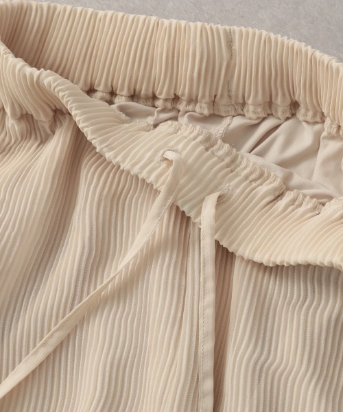 LOWRYS FARM（ローリーズファーム）の「シアープリーツメローパンツ２　949425（その他パンツ・レディース・ブラック/オレンジ/グリーン/アイボリー・FREE）」の14枚目の写真