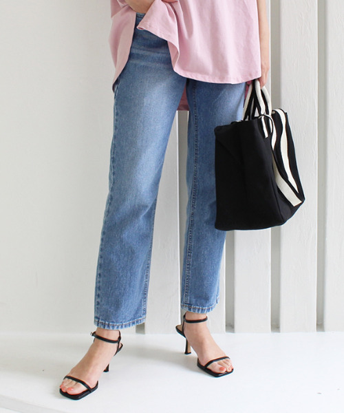 MODE ROBE（モードローブ）の「ストレートデニム（デニムパンツ・レディース・ブルー/ライトブルー・S/M/L）」の2枚目の写真