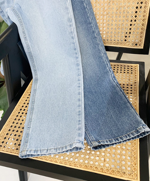 MODE ROBE（モードローブ）の「ストレートデニム（デニムパンツ・レディース・ブルー/ライトブルー・S/M/L）」の10枚目の写真