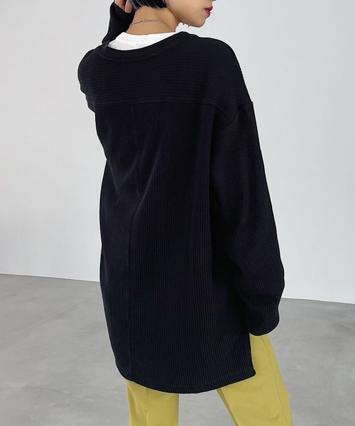 PAGEBOY(ページボーイ)の「スリットVネックロングスリーブ(Tシャツ/カットソー・レディース・ブラック/オフホワイト/グレイッシュベージュ/オリーブ/アクア・FREE)」の7枚目の写真