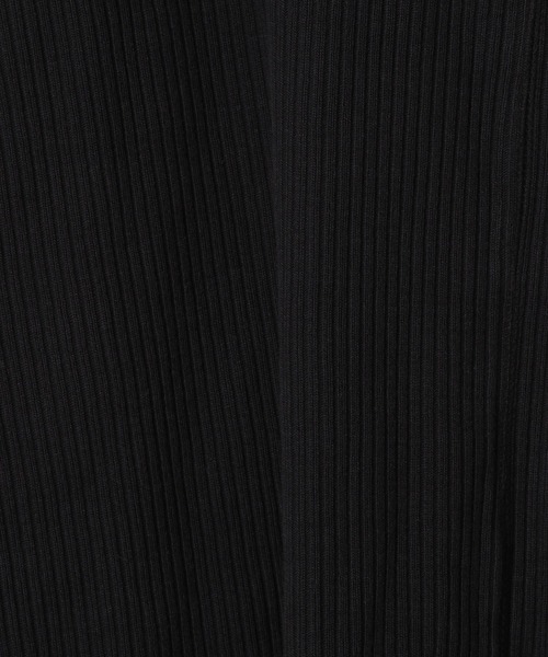 PAGEBOY(ページボーイ)の「スリットVネックロングスリーブ(Tシャツ/カットソー・レディース・ブラック/オフホワイト/グレイッシュベージュ/オリーブ/アクア・FREE)」の12枚目の写真