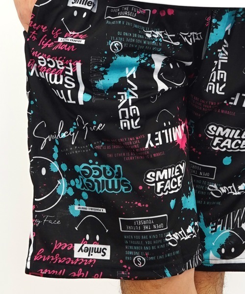 Burner(バーナー)の「【GROOVY STORE】SMILEYFACEスプラッシュプリントスマイル総柄ショートパンツ(その他パンツ・メンズ・その他1/その他2/その他3・LL/M/L)」の7枚目の写真