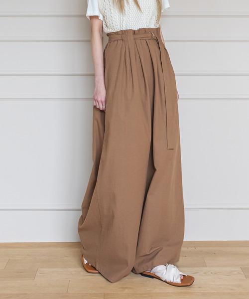 UNE MANSION（ユヌマンション）の「ワイドベルトパンツ（スラックス・レディース・ブラウン/カーキ/ブラック・FREE）」の3枚目の写真