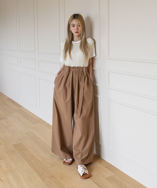 UNE MANSION（ユヌマンション）の「ワイドベルトパンツ（スラックス・レディース・ブラウン/カーキ/ブラック・FREE）」の4枚目の写真