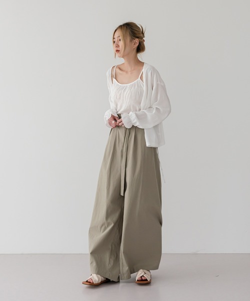 UNE MANSION（ユヌマンション）の「ワイドベルトパンツ（スラックス・レディース・ブラウン/カーキ/ブラック・FREE）」の11枚目の写真