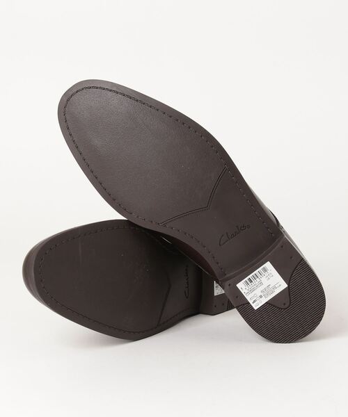 Clarks（クラークス）の「【ネット限定】 Stanford Lace / スタンフォードレース（ダークブラウンレザー）（ドレスシューズ・メンズ・ダークブラウン・UK7/UK9.5/UK10/UK6/UK8.5/UK8/UK7.5/UK9/UK6.5）」の3枚目の写真