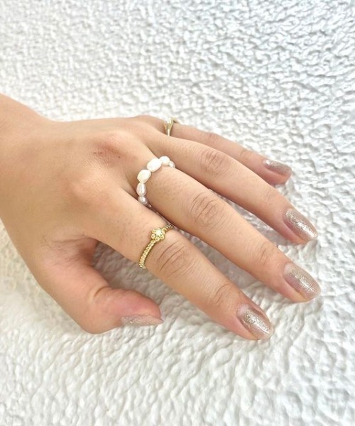 flower（フラワー）の「フェミニンパールリング（リング・レディース・ホワイト・FREE）」の6枚目の写真