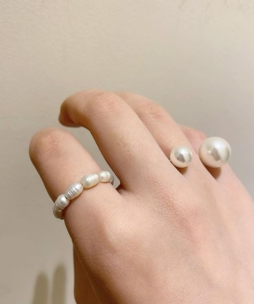 flower（フラワー）の「フェミニンパールリング（リング・レディース・ホワイト・FREE）」の5枚目の写真