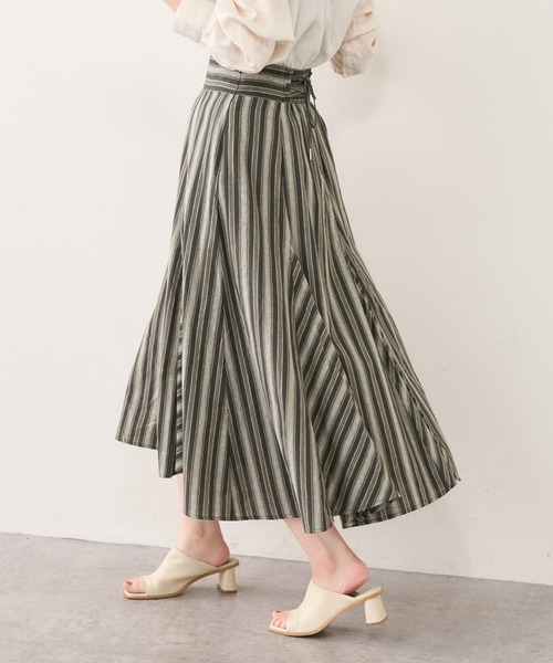 natural couture（ナチュラルクチュール）の「バックレースアップストライプレディスカート（スカート・レディース・アイボリー/ブラック系/ピンク系・FREE）」の2枚目の写真