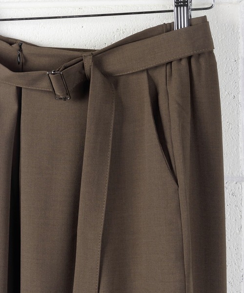 me+em select（ミームセレクト）の「★レイヤードプリーツタックワイドスラックス【ストラップベルトSET】（スラックス・レディース・グレー/ブラック/ブラウン/ベージュ/チャコールグレー・FREE）」の10枚目の写真