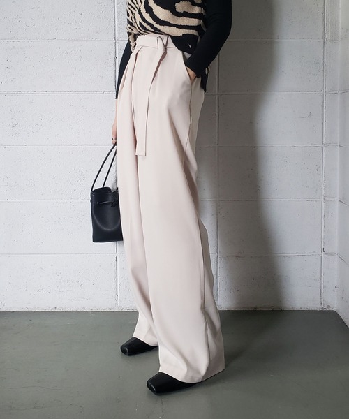 me+em select（ミームセレクト）の「★レイヤードプリーツタックワイドスラックス【ストラップベルトSET】（スラックス・レディース・グレー/ブラック/ブラウン/ベージュ/チャコールグレー・FREE）」の21枚目の写真