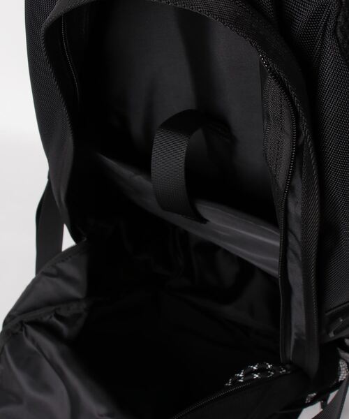 Mark Gonzales（マーク・ゴンザレス）の「【ユニセックスで着用可能】Mark Gonzales / マークゴンザレス 別注 コラボ バックパック（バックパック/リュック・メンズ・ブラック・FREE）」の19枚目の写真