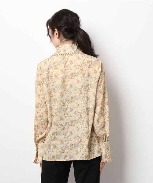 aimoha（アイモハ）の「花柄ブラウス（シャツ/ブラウス・レディース・イエロー・LARGE/MEDIUM/SMALL）」の2枚目の写真