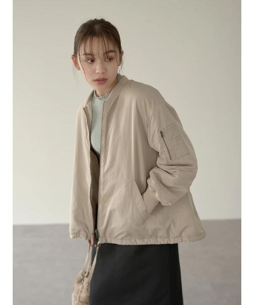 earth music&ecology（アースミュージックアンドエコロジー）の「リバーシブルMA-1*（MA-1・レディース・ブラック/ベージュ/カーキ・M/L）」の5枚目の写真