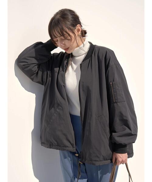 earth music&ecology（アースミュージックアンドエコロジー）の「リバーシブルMA-1*（MA-1・レディース・ブラック/ベージュ/カーキ・M/L）」の8枚目の写真