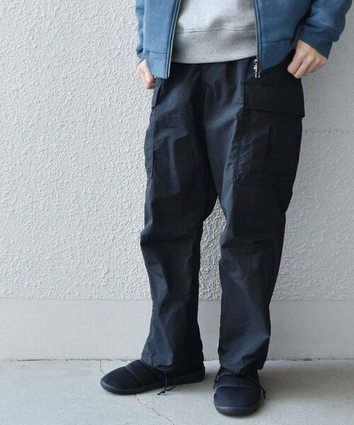SHIPS any(シップス エニィ)の「SHIPS any: テック カーゴ イージーパンツ◇(カーゴパンツ・メンズ・ブラック/オリーブ・SMALL/MEDIUM/LARGE)」の6枚目の写真