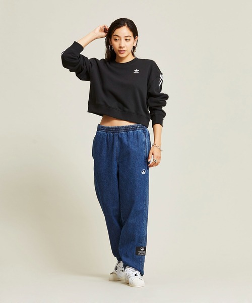 adidas（アディダス）の「アディカラー クラシック スウェット / アディダスオリジナルス（スウェット・レディース・ブラック/ピンク系その他/オフホワイト/ライトブルー・SMALL/MEDIUM/LARGE/X-LARGE/XX-LARGE/X-SMALL）」の20枚目の写真