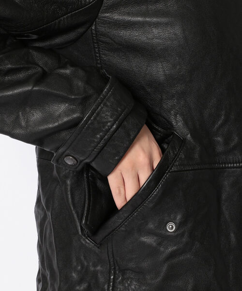 AVIREX(アヴィレックス)の「【Women's】SHORT MODS LEATHER JACKET/ ショートモッズレザージャケット(ブルゾン・レディース・ブラック・SMALL/MEDIUM)」の7枚目の写真