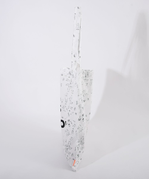 POU DOU DOU（プードゥドゥ）の「Favoris線画プリントポケッタブルトートバッグ（トートバッグ・レディース・ライトブルー/オフホワイト・8）」の16枚目の写真