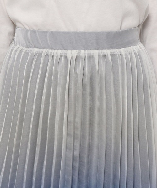 PAGEBOY（ページボーイ）の「オーロラプリーツスカート（スカート・レディース・ブラック/アクア・FREE）」の9枚目の写真