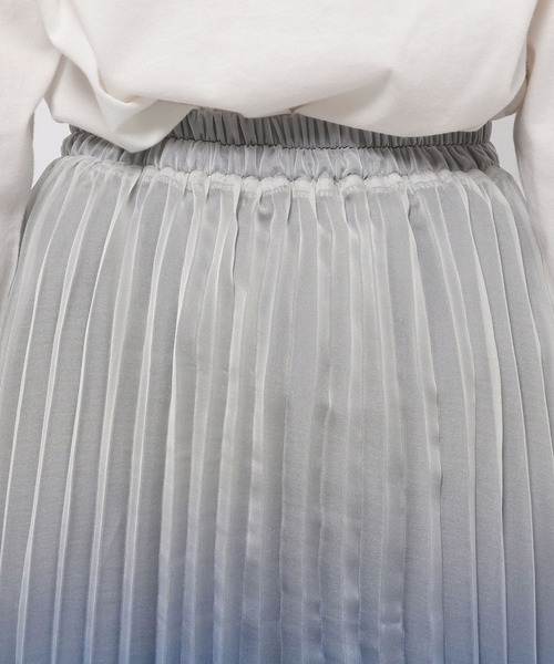 PAGEBOY（ページボーイ）の「オーロラプリーツスカート（スカート・レディース・ブラック/アクア・FREE）」の11枚目の写真