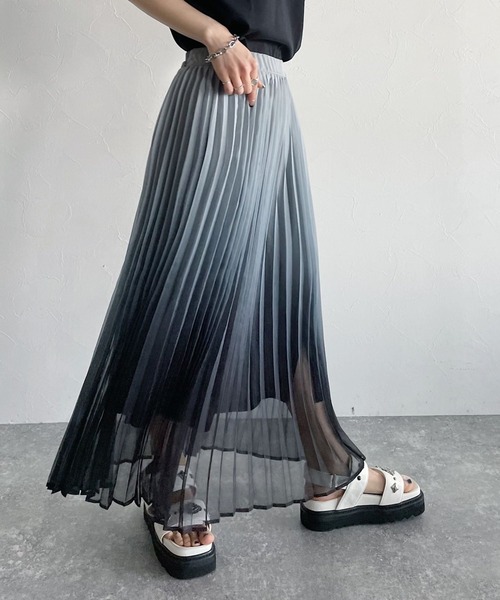 PAGEBOY（ページボーイ）の「オーロラプリーツスカート（スカート・レディース・ブラック/アクア・FREE）」の16枚目の写真