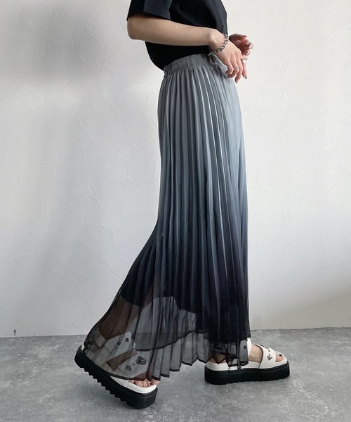 PAGEBOY（ページボーイ）の「オーロラプリーツスカート（スカート・レディース・ブラック/アクア・FREE）」の18枚目の写真