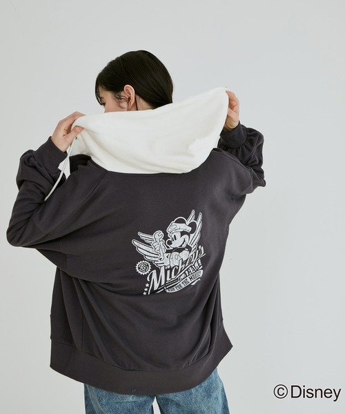 VIS（ビス）の「【ディズニー】ミッキー/バイカラージップアップパーカー【WEB限定】（パーカー・レディース・オフホワイト/スミクロ・FREE）」の2枚目の写真
