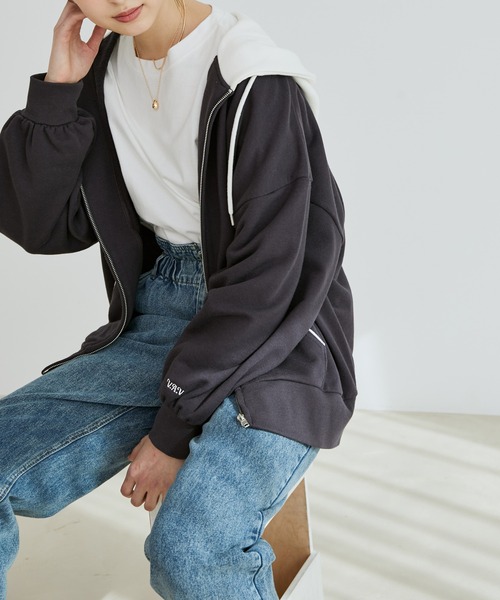 VIS（ビス）の「【ディズニー】ミッキー/バイカラージップアップパーカー【WEB限定】（パーカー・レディース・オフホワイト/スミクロ・FREE）」の4枚目の写真