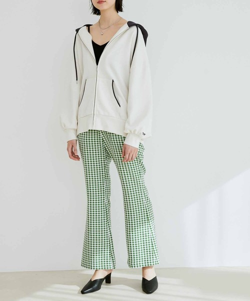 VIS（ビス）の「【ディズニー】ミッキー/バイカラージップアップパーカー【WEB限定】（パーカー・レディース・オフホワイト/スミクロ・FREE）」の6枚目の写真