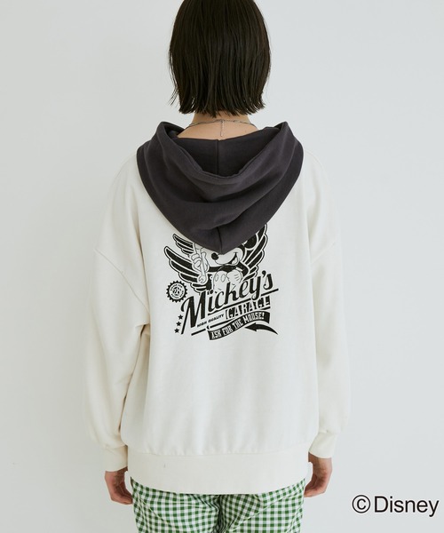VIS（ビス）の「【ディズニー】ミッキー/バイカラージップアップパーカー【WEB限定】（パーカー・レディース・オフホワイト/スミクロ・FREE）」の13枚目の写真