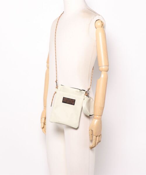 CUBE SUGAR（キューブシュガー）の「丸ポーチ付きミニショルダーバッグ（ショルダーバッグ・レディース・ブラック/ベージュ/カーキ・M）」の9枚目の写真