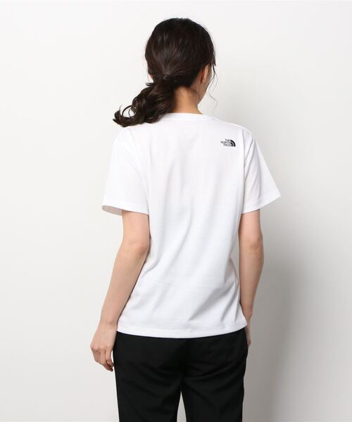 THE NORTH FACE(ザノースフェイス)の「ザ ノース フェイス THE NORTH FACE S/S Colored Square Logo Tee(ショートスリーブカラードスクエアロゴティー)(Tシャツ/カットソー・レディース・ホワイト×グリーン/ホワイト×ブラック/ホワイト×グレー・L/M/S/XL)」の5枚目の写真