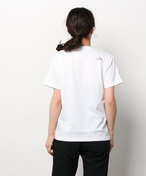 THE NORTH FACE(ザノースフェイス)の「ザ ノース フェイス THE NORTH FACE S/S Colored Square Logo Tee(ショートスリーブカラードスクエアロゴティー)(Tシャツ/カットソー・レディース・ホワイト×グリーン/ホワイト×ブラック/ホワイト×グレー・L/M/S/XL)」の6枚目の写真