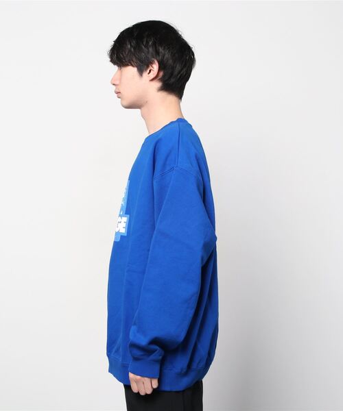 XLARGE（エクストララージ）の「XLARGE×DAVID FLORES BOX OG CREWNECK SWEAT（スウェット・メンズ・パープル/ブラック/ブルー・MEDIUM/SMALL/X-LARGE/LARGE）」の6枚目の写真